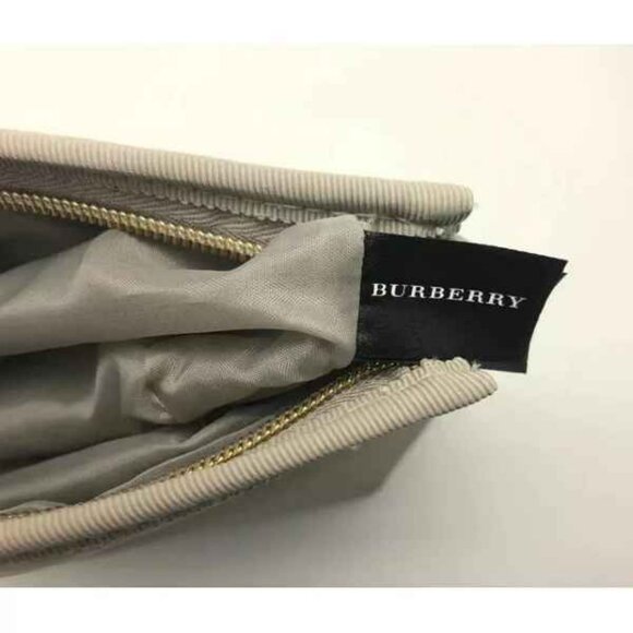 Burberry Cosmetic Pouch/ Clutch New In box ! - Picture 3 of 6